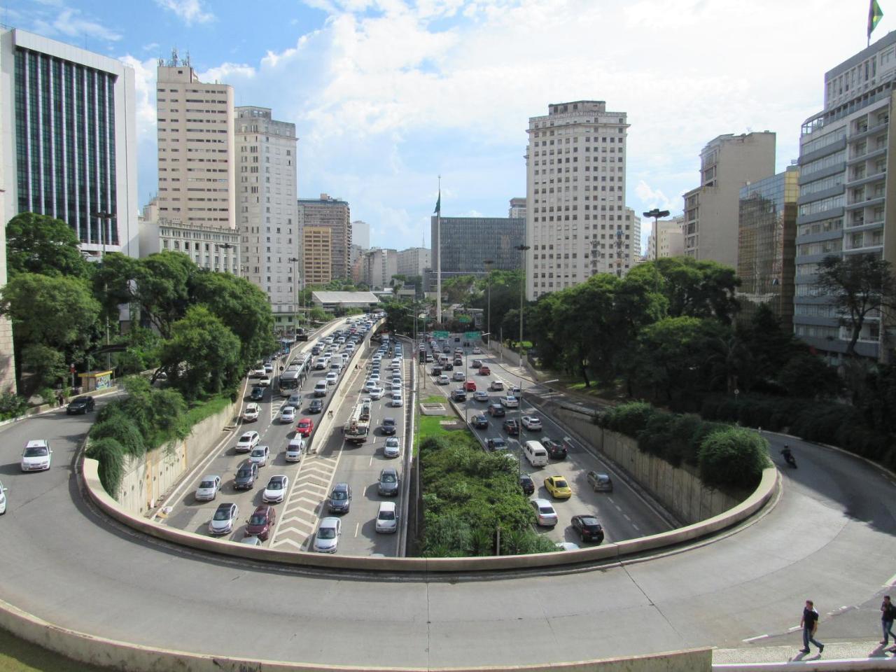 Hotel Ideal Fliper Com Estacionamento Gratis Para Carro Pequeno Altura Padrao "Internet Fibra" Сан-Паулу Екстер'єр фото